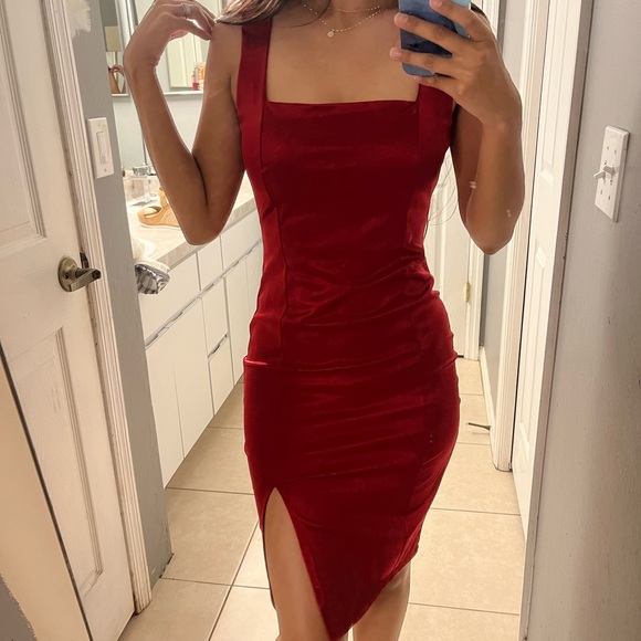 Red Bodycon Dress - Picture 1 of 6